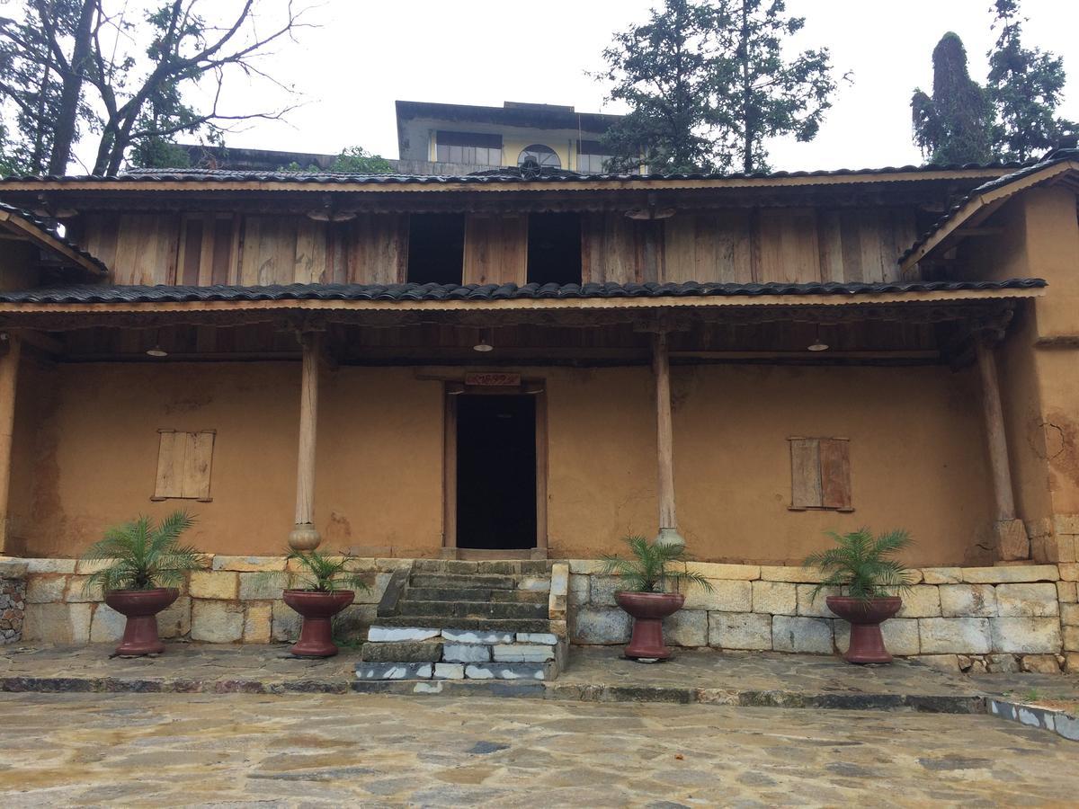 Ong Vang Meo Vac Hotel Buitenkant foto