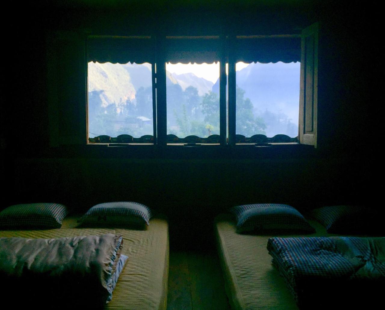Ong Vang Meo Vac Hotel Buitenkant foto